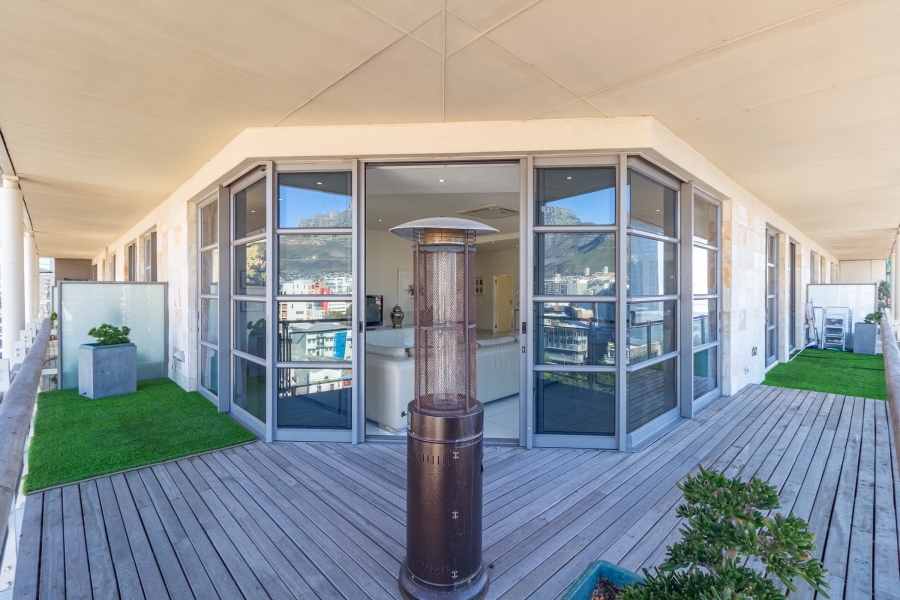 2 Bedroom Property for Sale in De Waterkant Western Cape